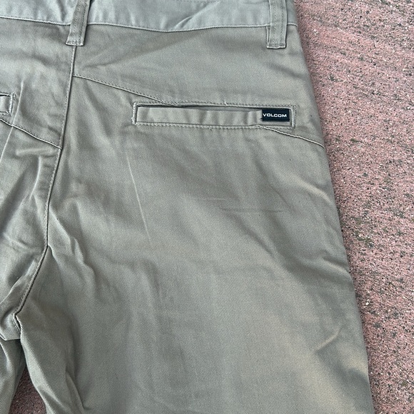 Volcom tan shorts - Picture 5 of 5